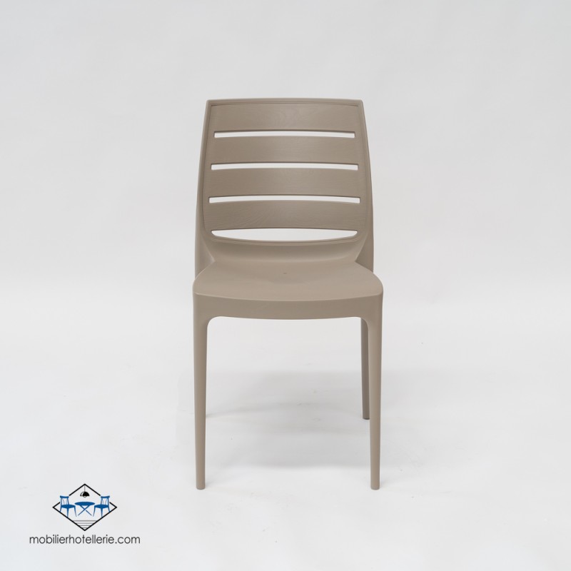 Chaise Hotellerie pas cher Carmen pas cher. Acheter Chaises en poly...