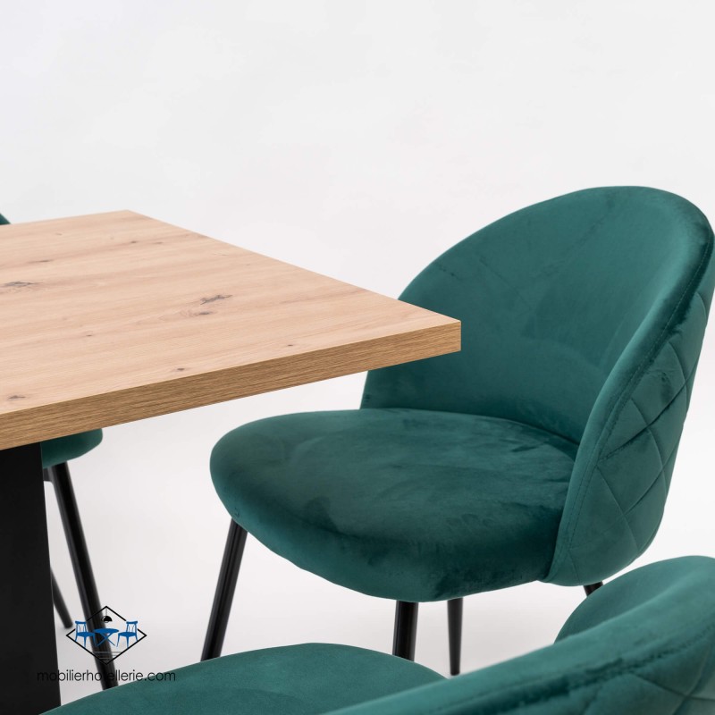 Chaise Velvet vert en velours chic pour l’hôtellerie