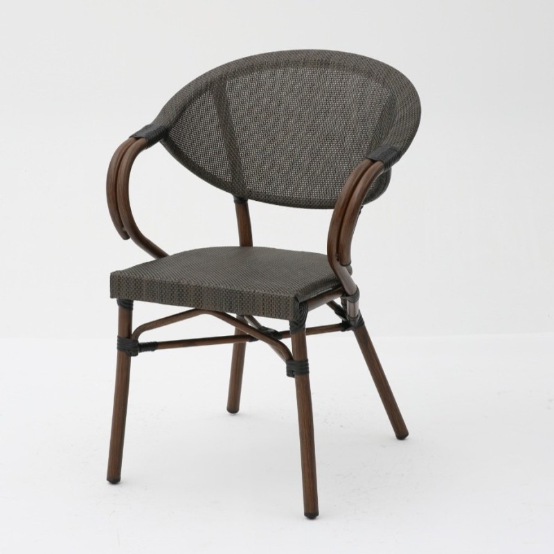 Fauteuil Moli avec structure en métal et assise confort