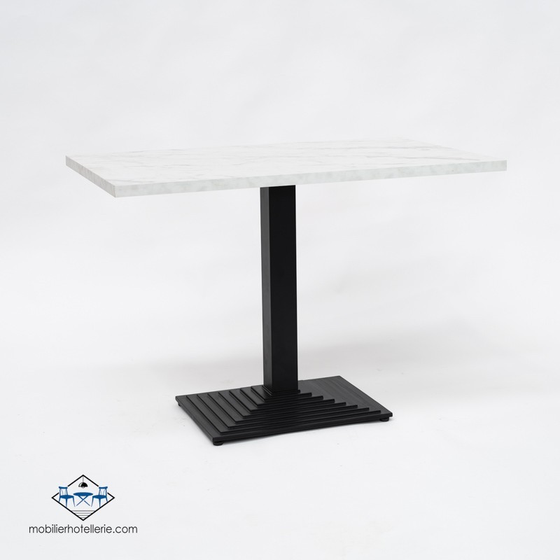 Table PIRAMIDE RECTANGULAIRE INTERIEUR