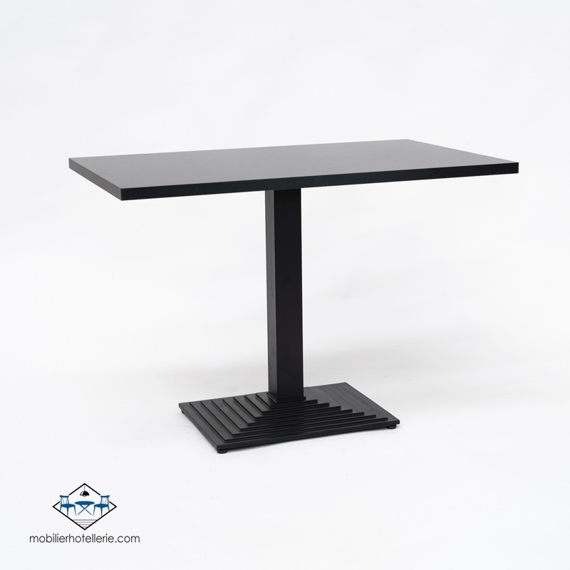 Table PIRAMIDE RECTANGULAIRE INTERIEUR