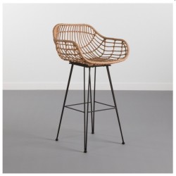 Tabouret KENIA avec accoudoirs. pas cher. Acheter Tabourets en roti...