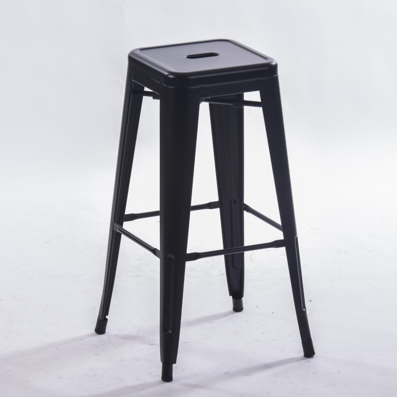 Tabouret Mix noir mat au design minimaliste : acheter ici
