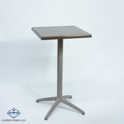 Table haute Miami à pied sable : utilisation extérieure