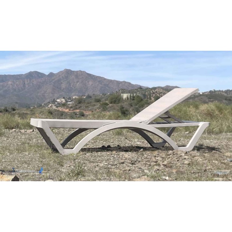 Chaise Logue MYKONOS COULEUR SABLE pas cher. Acheter Chaises longue...
