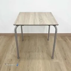 Table VIVO POUR HOTELLERIE PAS CHER pas cher. Acheter Tables extéri...