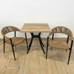 Conjointe de 2 fauteuils Formentera New et 1 table Venus