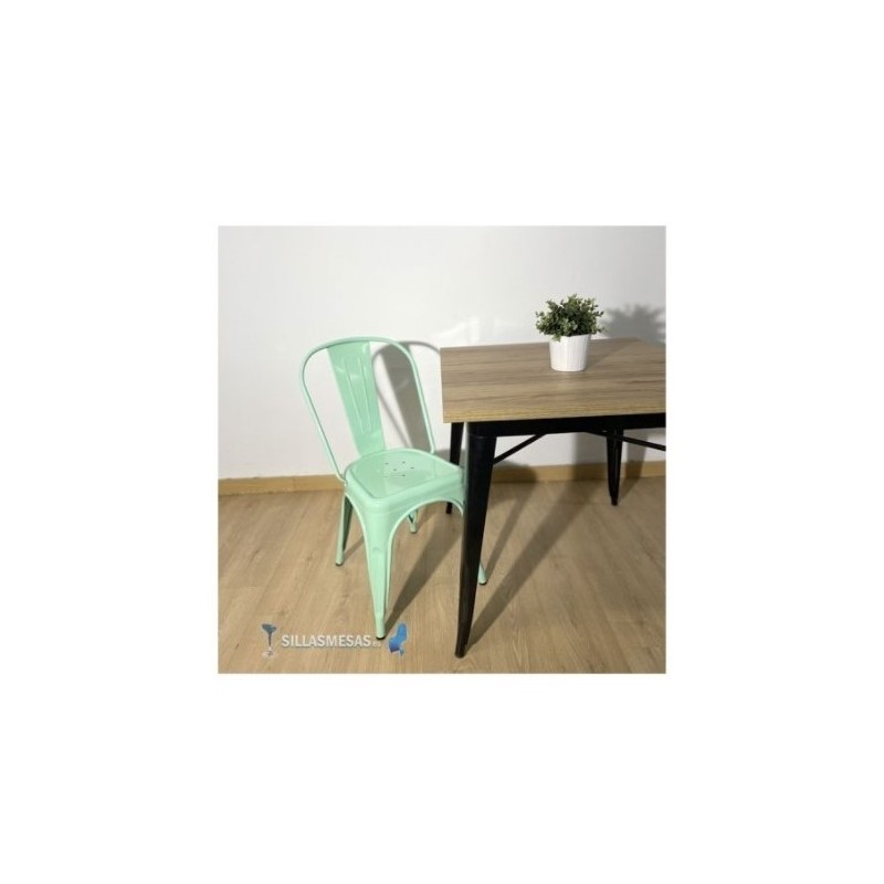 CONJOINTE 4 chaises MIX et 1 table NOEL EPOXI INTERIEUR