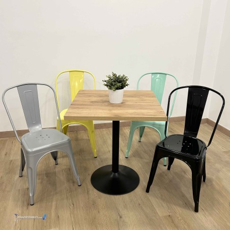 CONJOINTE 4 chaises MIX et 1 table F CARRE INTERIEUR