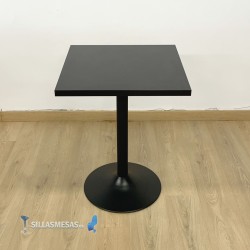 CONJOINTE 4 chaises MIX et 1 table F CARRE INTERIEUR