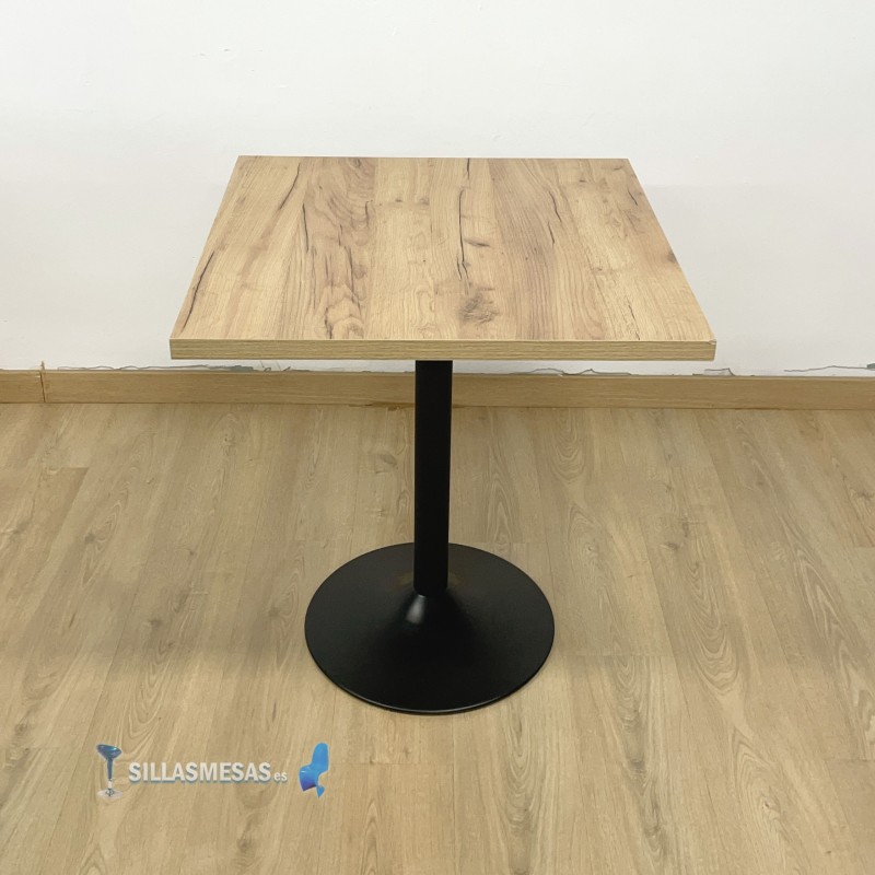 CONJOINTE 4 chaises MIX et 1 table F CARRE INTERIEUR