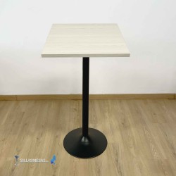 Conjointe de 2 tabourets MIX et 1 table haute F INTERIEUR